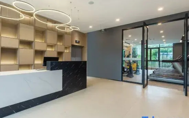 Liangjiang Zhiyu Hotel (Chang'an Science and Technology Park)