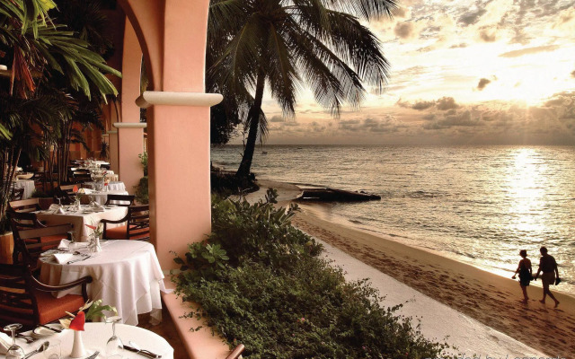 Fairmont Royal Pavilion