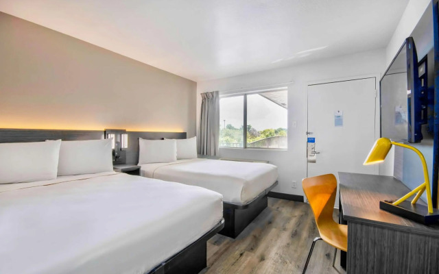 Motel 6 Austin, TX - North
