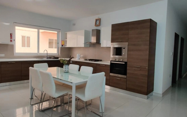 Lorenza Letting Maisonette