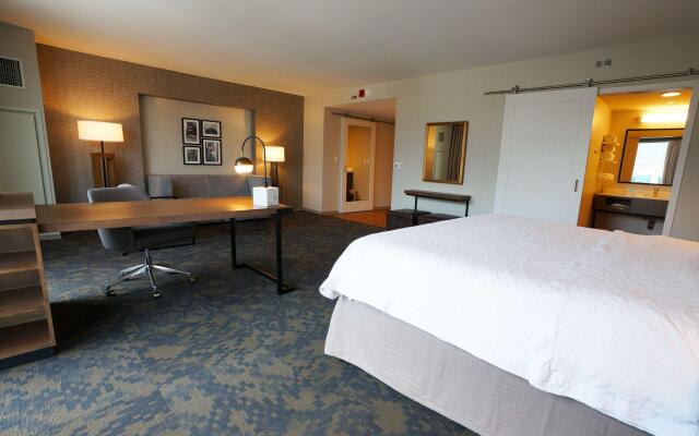 Hampton Inn Chicago West Loop Fulton Market Area