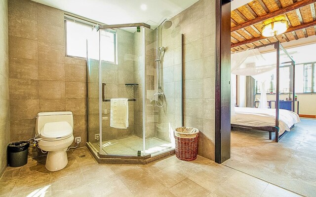 Wuzhen Ziye Musu Inn