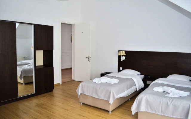 Chardonnay Boutique Hotel