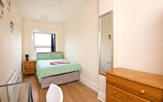 Liverpool City Stays - Economy room - Close to City Centre AA