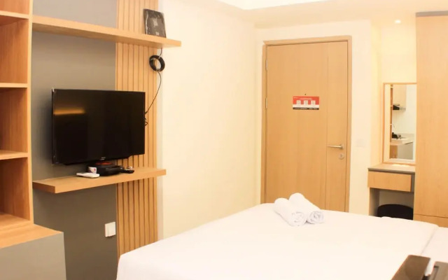 Tranquil And Cozy Studio At Meikarta Apartment