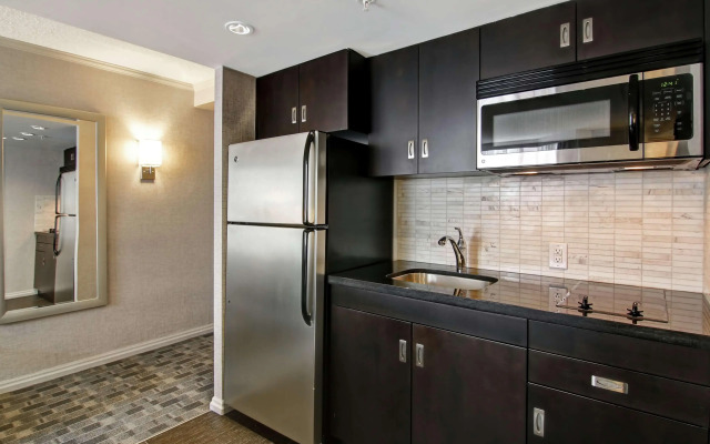DoubleTree by Hilton Hotel Toronto Downtown