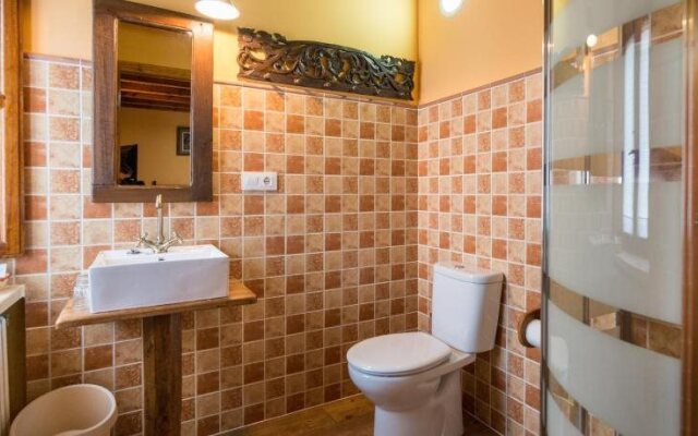 Hostal Pena Santa