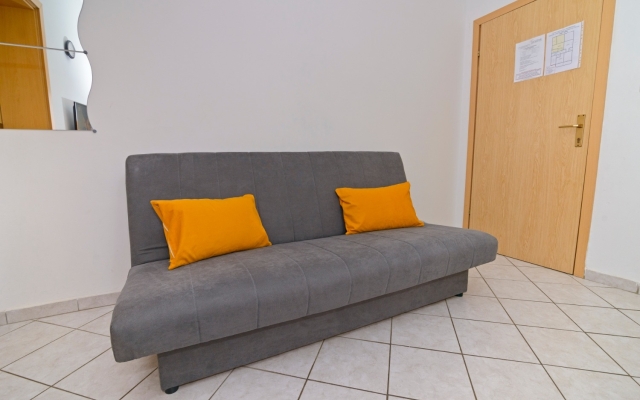 Apartment Zora - garden terrace and grill A4 Pirovac, Riviera Sibenik