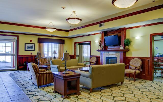 Best Western Plus Butterfield Inn