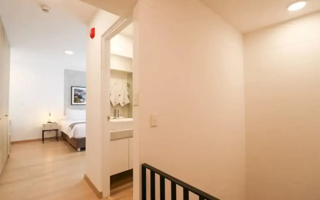 w Splendid 1BR Duplex in Miraflores