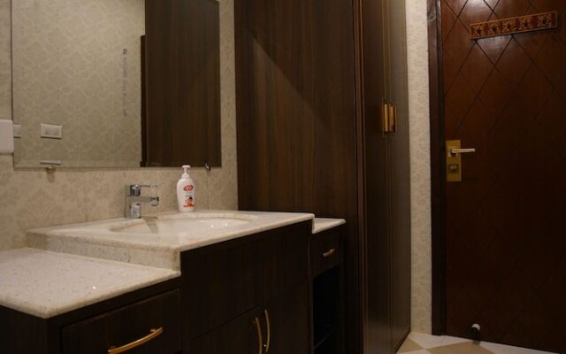 The Manor - Best Service Apartments