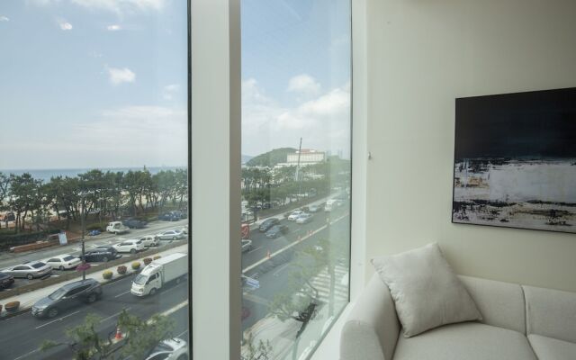 UH SUITE Haeundae Harbour Town 4th Floor