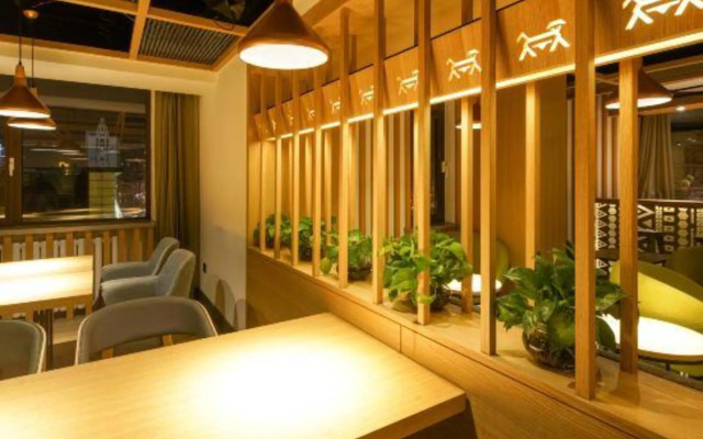 TRUE GO Hotel (Beijing Nanluoguxiang Andingmen Subway Station)