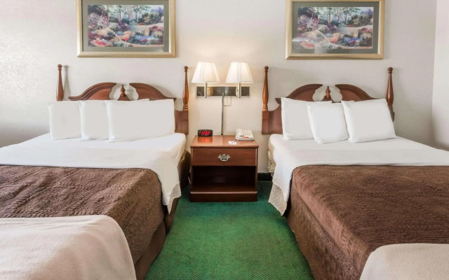 Knights Inn Peru