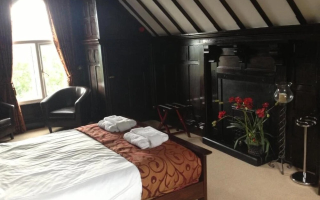 Lyons Woodlands Hall Hotel