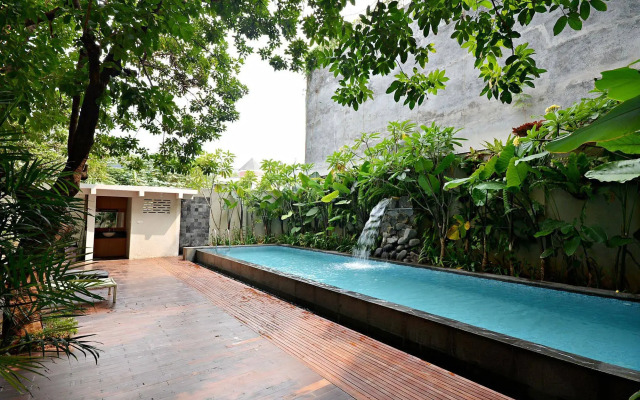ZEN Premium Kemang Pejaten