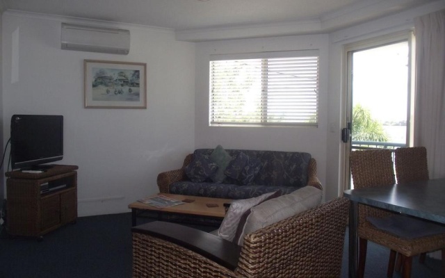 River Sands Apartments – Guest Rooms – Maroochydore