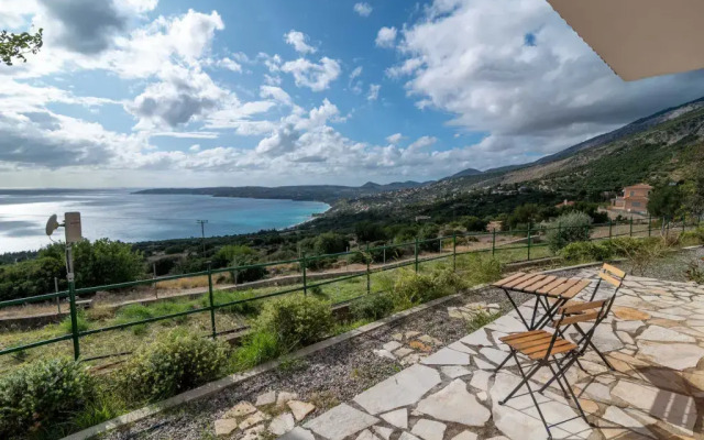 Lorraine's Apartments