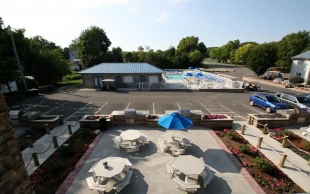 Put-in-Bay Waterfront Condo #104