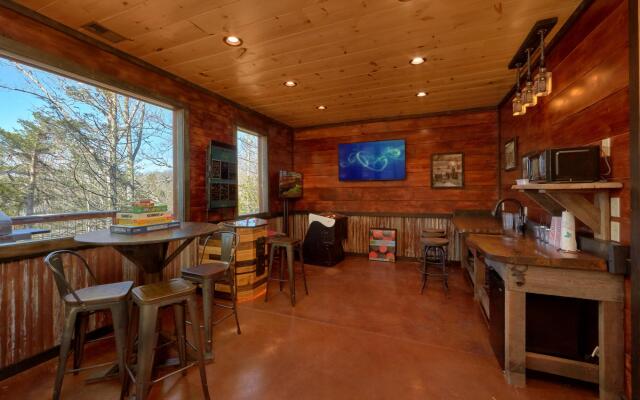 Copper Creek Lodge in Gatlinburg