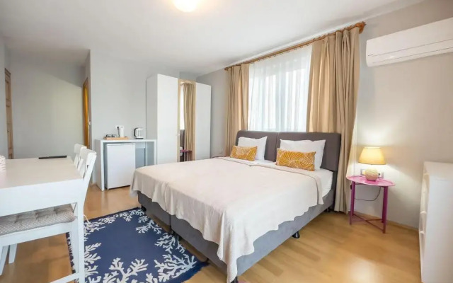Cloud 9 Rooms