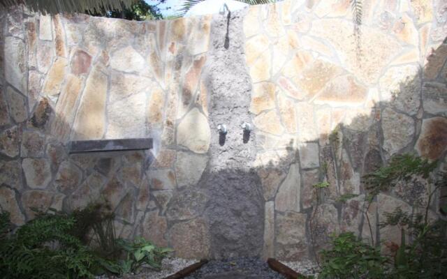 San Simian Lodge