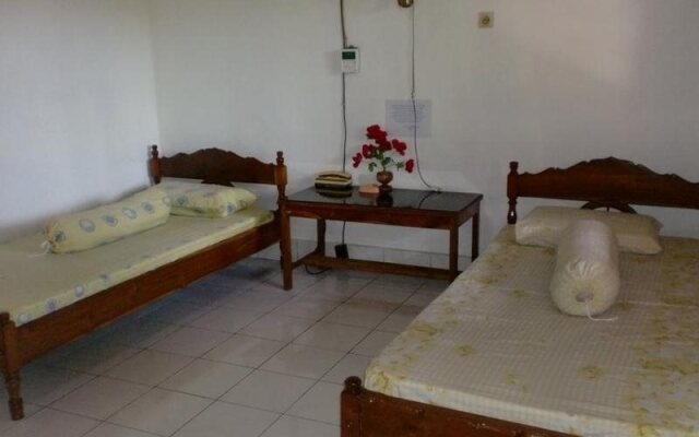 Adi Homestay