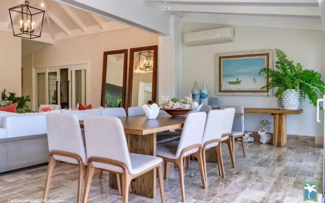 Luxurious 3 Br Golf Villa