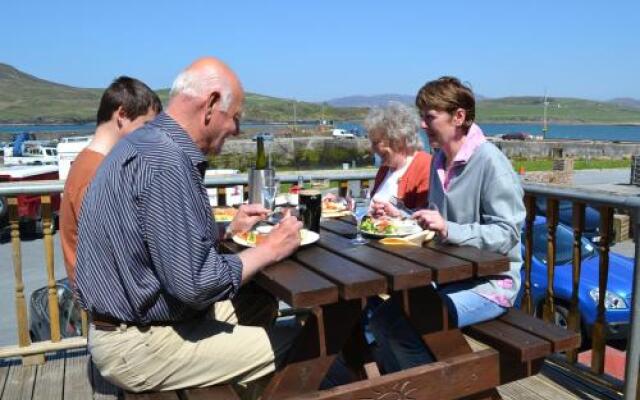 Oliver's Seafood Bar, Bed & Breakfast