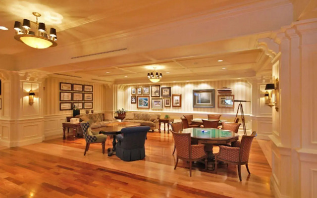 Emerald Grande Vacation Resort by Resort Stay