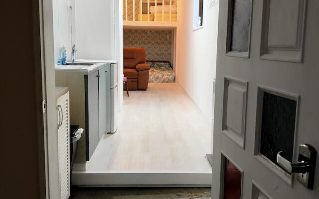 WARAYUN SO Port city May