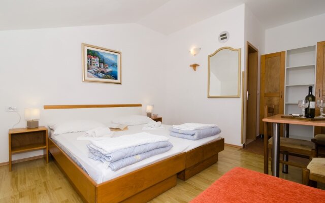 Studio apartment Pavo - comfortable with parking space: SA2 Cavtat, Riviera Dubrovnik