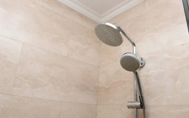 Stunning and Comfy Studio at Menteng Park Apartment