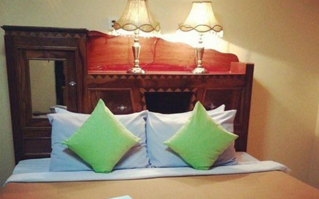 Small Hotel