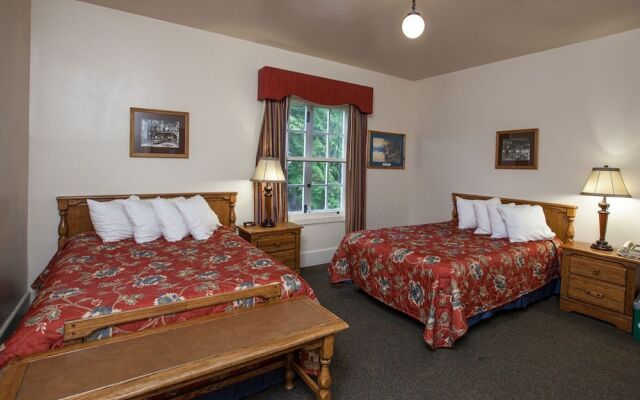 Lake McDonald Lodge - Inside the Park