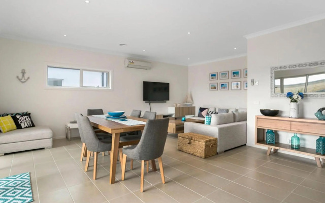 Rosebay Walk To The Foreshore