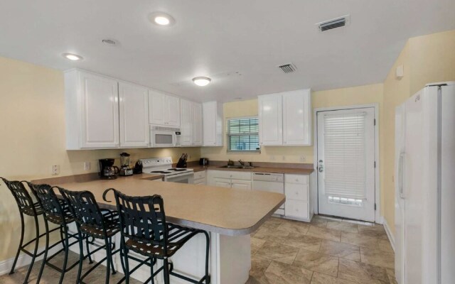 Barefoot Beach Retreat 3 Bedroom Apartment