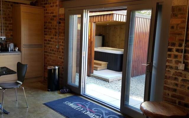 Hot Tub Hideaway