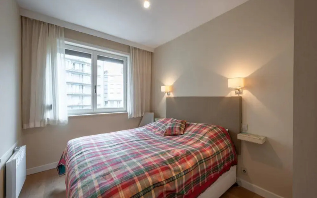 Apartment in Duinbergen Near Sailing School