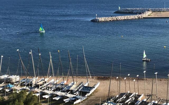 Grand T2 43m2 plages du Mourillon