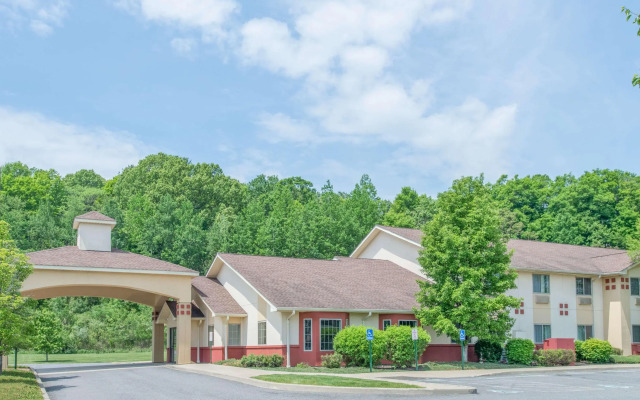 SureStay Plus Hotel by Best Western Highland Poughkeepsie