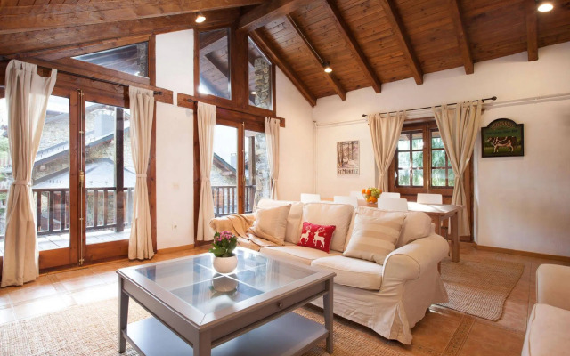 Tarter Mountain Suites