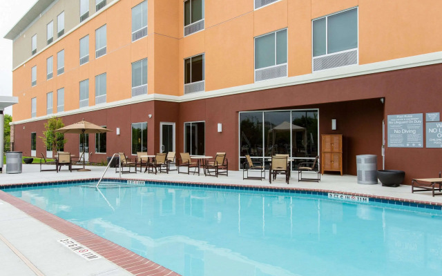 Cambria Hotel Plano Frisco