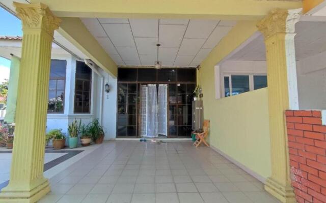 Pulai Field Aa Homestay