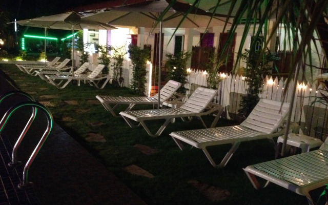 Relax Bungalows