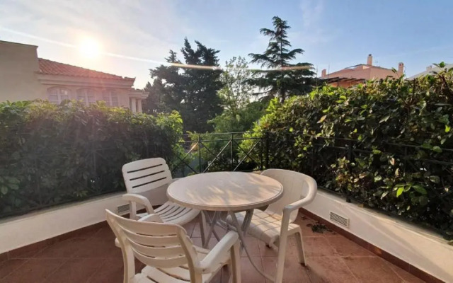 Athenian Luxury Villa in Glyfada