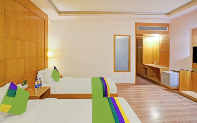 FabHotel Royal CM Bani Park