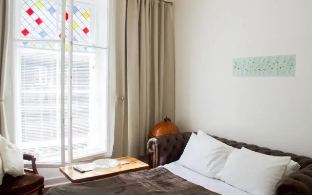 Beautiful 1 Bedroom Flat in Old Town