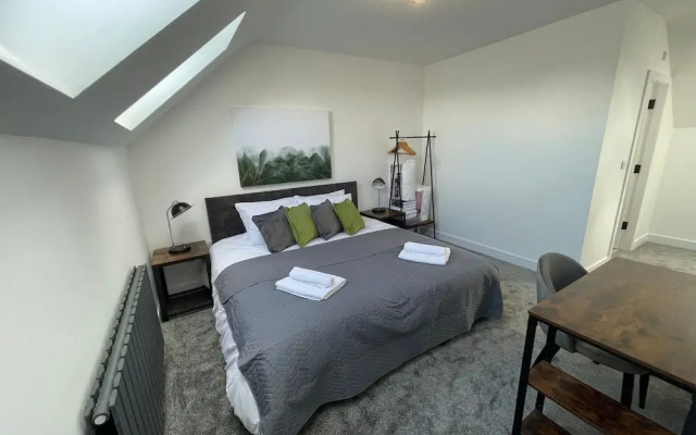 Brand New High Spec House with parking