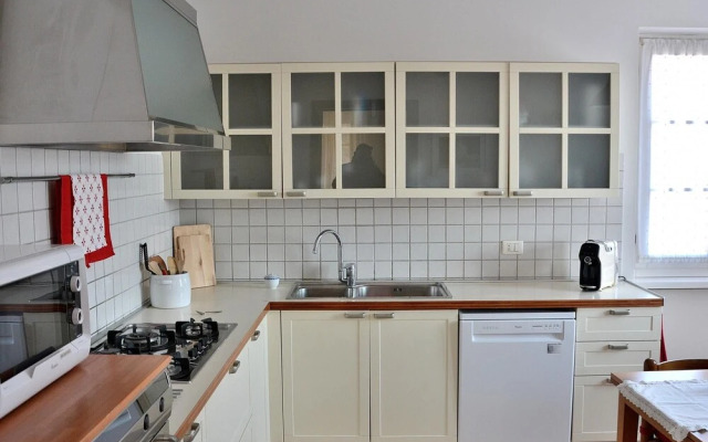 Villa Gasco - 7 Sleeps With Pool in Pacengo di Lazise